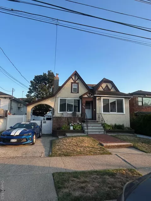 96-10 158th Ave, New York, NY 11414