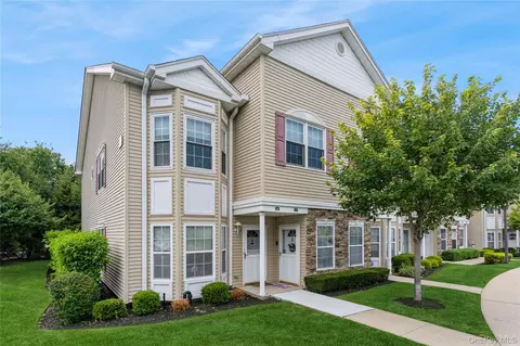 117 Spring Dr, East Meadow, NY 11554