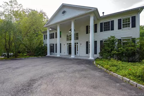 59 Orchard Hill Rd, Katonah, NY 10536