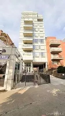 42-05 Parsons Blvd #4A, Flushing, NY 11355