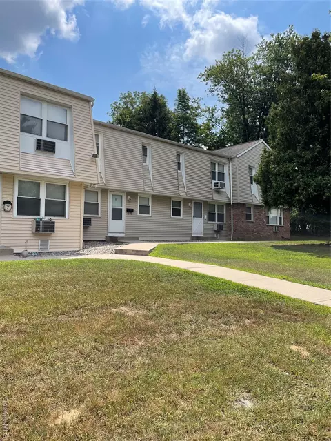 20 Main St #9, Haverstraw, NY 10923