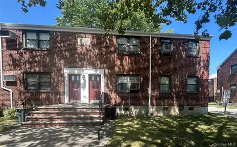 160-07 17 Ave #LOWER, Whitestone, NY 11357