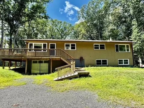 46 Sunset Cir, Mamakating, NY 12721