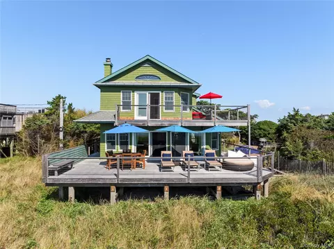 50 End Walk, Bay Shore, NY 11706