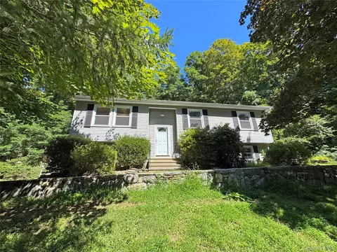 246 Ludingtonville Rd, Kent, NY 12531