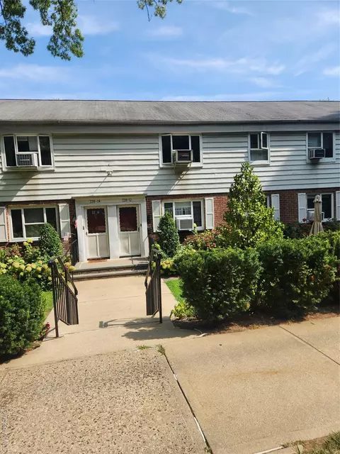 228-12 Stronghurst Ave #LOWER, New York, NY 11427
