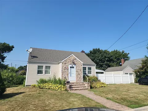 676 Sobo Ave, West Hempstead, NY 11552