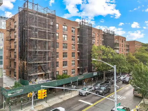 137-05 Franklin Ave #5N, New York, NY 11355