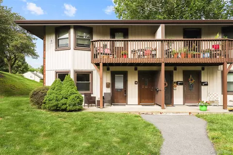 2 Hampton Ct #A, Yorktown, NY 10598