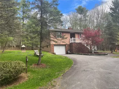 10 White Pine Rd, Lumberland, NY 12737