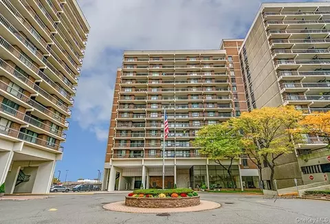 150-38 Union Tpke #1D, Flushing, NY 11367