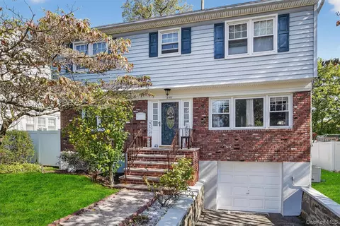 349 Hawthorne Ter, Mount Vernon, NY 10552