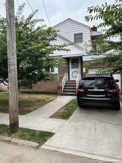 136-28 62 Ave, Flushing, NY 11367