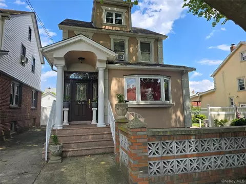 33-17 208 St, New York, NY 11361