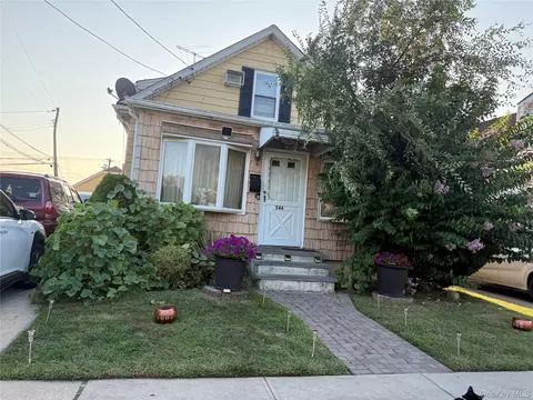 546 Clark Pl, Uniondale, NY 11553