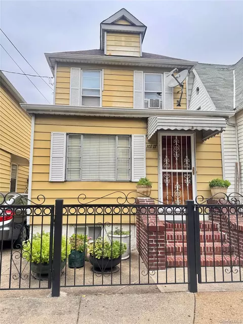 101-17 46th Ave, New York, NY 11368