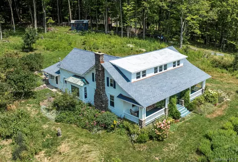 115 Boyce Rd, Nassau, NY 12123