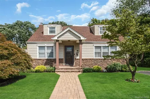 49 Norcross Ave, Bethpage, NY 11714