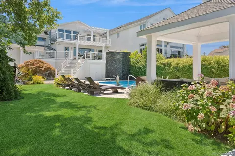 821 W Park Ave, Long Beach, NY 11561