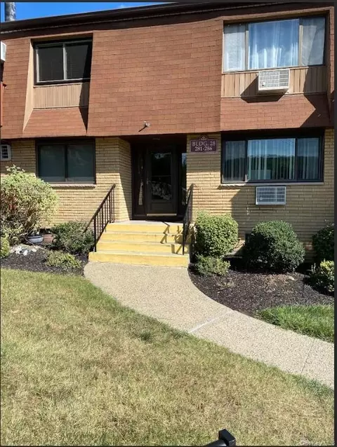 282 Richard Ct #2, Pomona, NY 10970