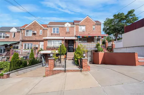 5157 71st St, New York, NY 11377