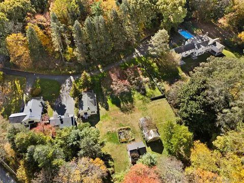 9 Oregon Rd, North Castle, NY 10504