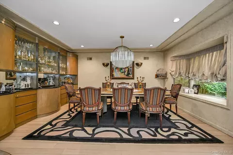 Dining - 138-45 78th Dr, Flushing, NY 11367 photo 2 of 3