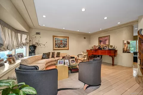 Living - 138-45 78th Dr, Flushing, NY 11367 photo 1 of 3