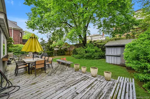 Exterior - 138-45 78th Dr, Flushing, NY 11367 photo 4 of 4