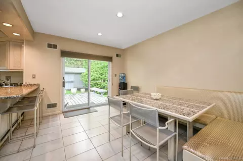 Dining - 138-45 78th Dr, Flushing, NY 11367 photo 3 of 3