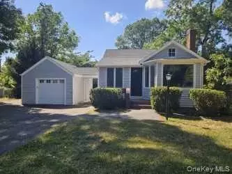 126 Alder Dr, Kings Park, NY 11754