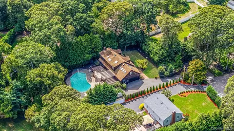 78 Birch Hill Rd, Mount Sinai, NY 11766