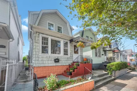 10310 106 St, New York, NY 11417