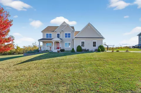 71 Ridgeline Dr, La Grange, NY 12603