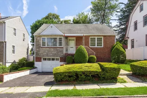 96 Rossiter Ave, Yonkers, NY 10701