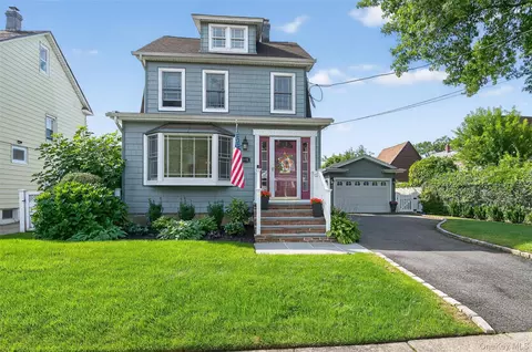 246 Liberty Ave, North Hempstead, NY 11590