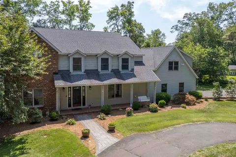 2 Alpine Rd # A, New Fairfield, CT 06812