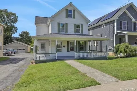 51 S Mesier Ave, Wappinger, NY 12590