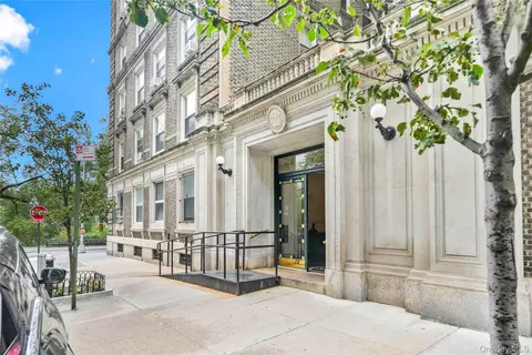 390 Riverside Dr #15D, New York, NY 10025