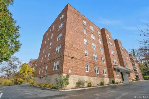 510 Midland Ave #2H, Yonkers, NY 10704