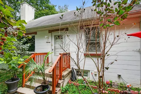 70 Taft Ave, Arlington, NY 12603