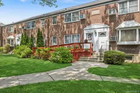 60-31 251st St # 2-814, Little Neck, NY 11362