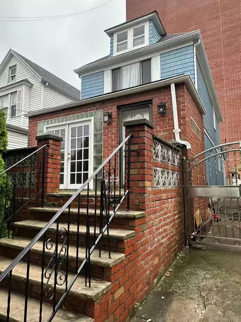 62-66 Austin St, Rego Park, NY 11374