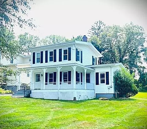 147 S Plank Rd, Newburgh, NY 12550