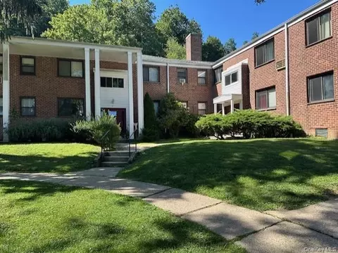 5 Lawrence Dr #A, Greenburgh, NY 10603