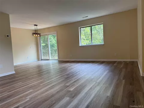 276 Temple Hill Rd #2606, New Windsor, NY 12553