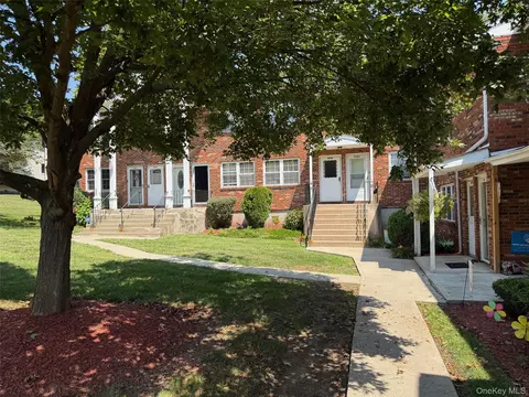 276 Temple Hill Rd #2606, New Windsor, NY 12553