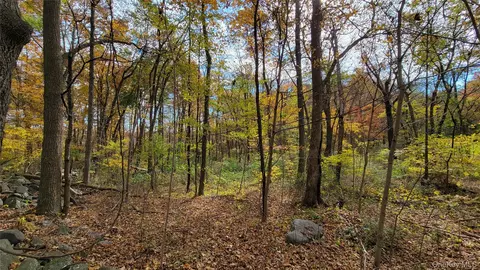 15 Rose Ests, Newburgh Town, NY 12586