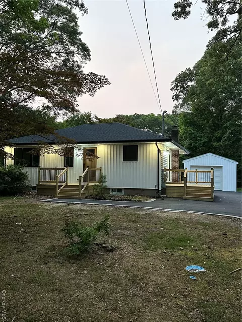 131 Southaven Ave, Mastic, NY 11950