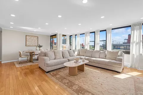 162-20 9 Ave #9A, New York, NY 11357